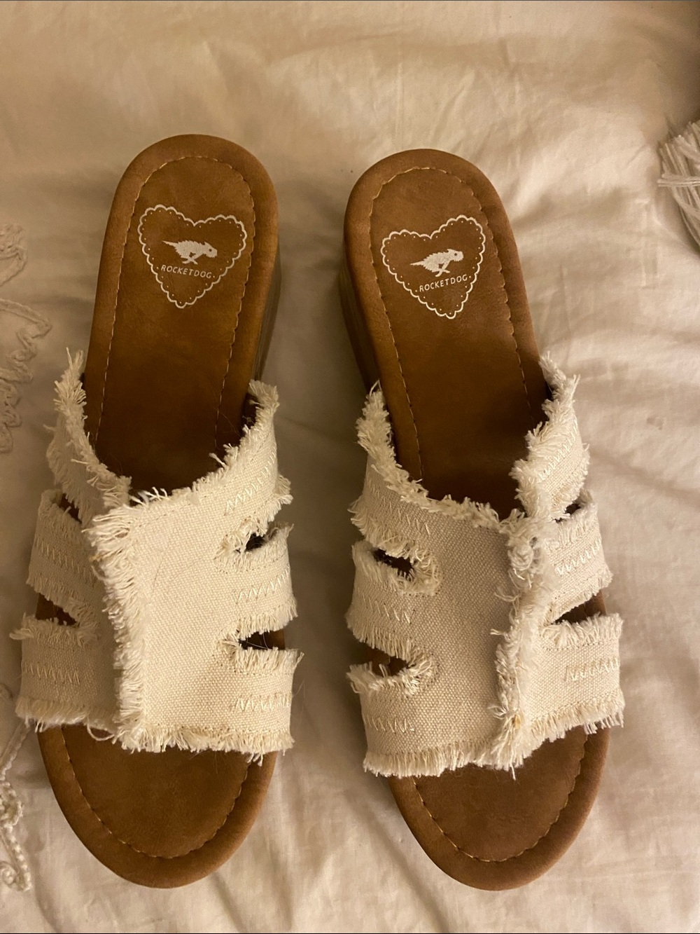 Rocket Dog Cream Frayed Slide Mules